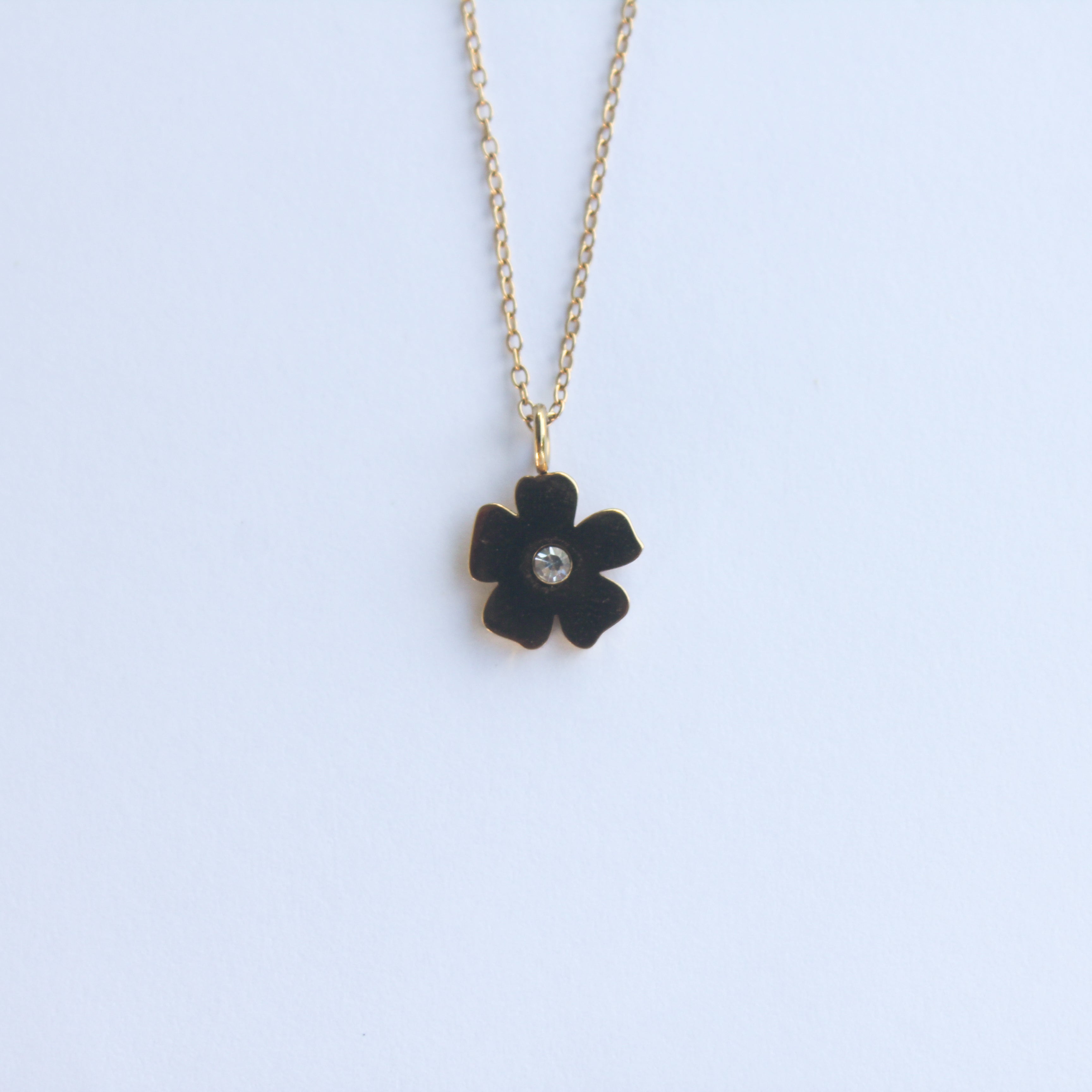 Ojo de Poeta Flower Necklace Gold Plated