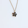 Playera Flower Necklace Gold Pendant